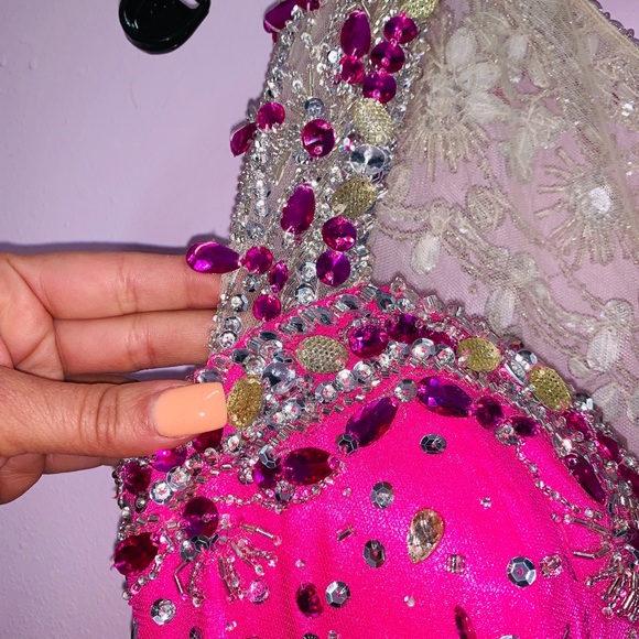New With Tags! Stunning pink sequin gown! REGAL! - Picture 6 of 8